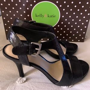 Kelly & Katie Black lizard strappy heels